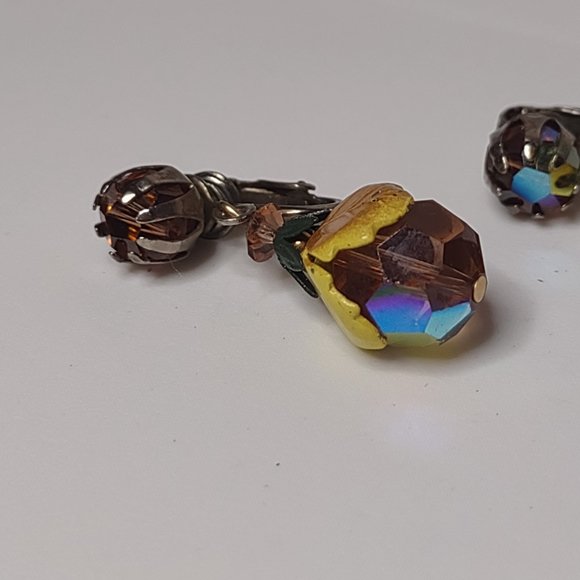 Very Awesome Vintage Glass Bead Dangling Fruit Clip On Earrings - Picture 10 of 16